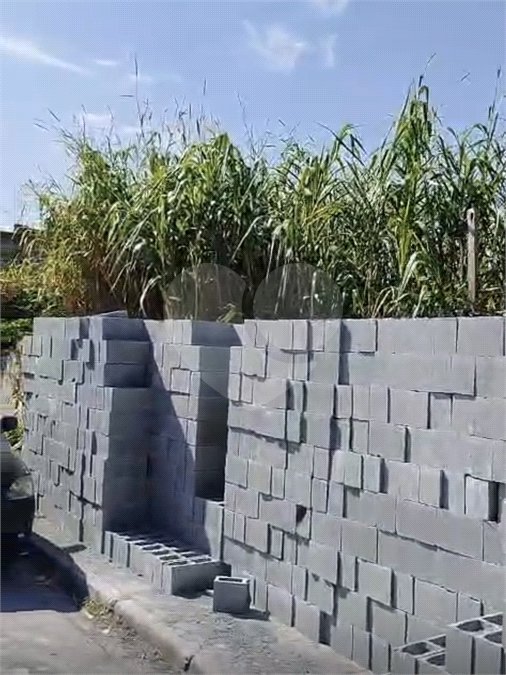 Terreno à venda em Jardim Maria Rosa, Taboão da Serra, SP