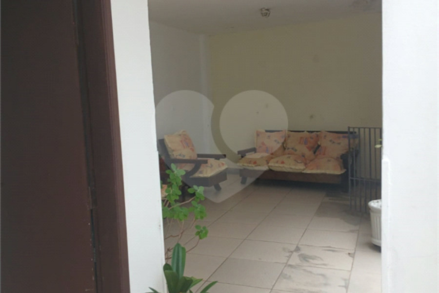 Sobrado à venda com 3 quartos, sendo 1 suíte,  em Tremembé, São Paulo, SP