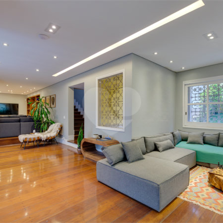 Casa Térrea à venda com 4 suítes em Jardim Marajoara, São Paulo, SP
