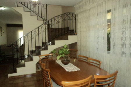 Casa à venda com 3 quartos, sendo 1 suíte, em Jardim Cláudia, São Paulo, SP