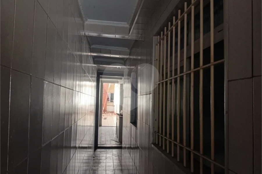 Casa Térrea à venda com 4 quartos, sendo 1 suíte, em Vila Antonieta, São Paulo, SP