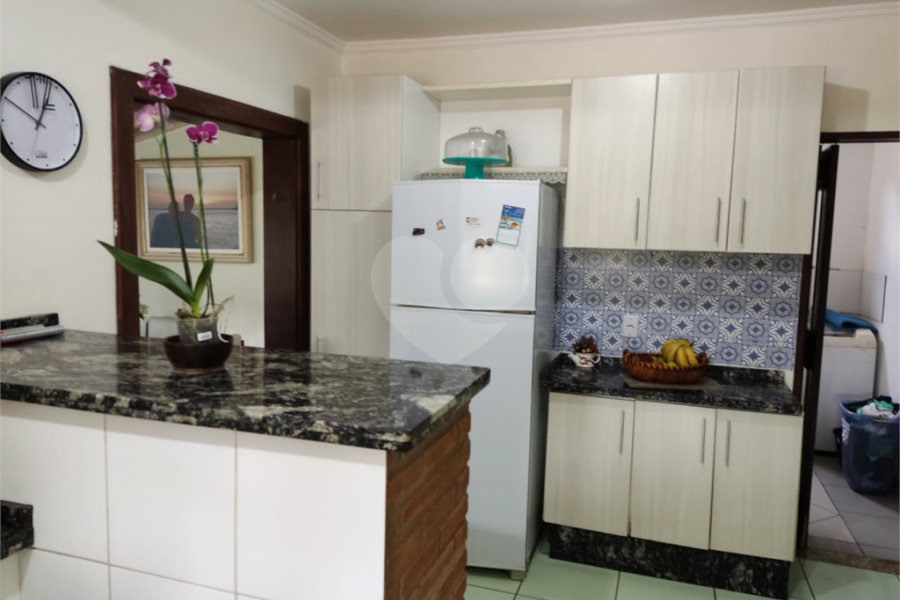 Casa à venda com 3 quartos, sendo 2 suítes, no condomínio Residencial Jardim Lago da Cantareira, Mairiporã - SP