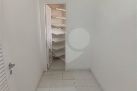 Apartamento à venda com 2 quartos, sendo 1 suíte, em Lagoa, Rio de Janeiro, RJ