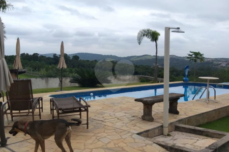 Chácara à venda com 3 suítes em Ribeirão dos Porcos, Atibaia, SP