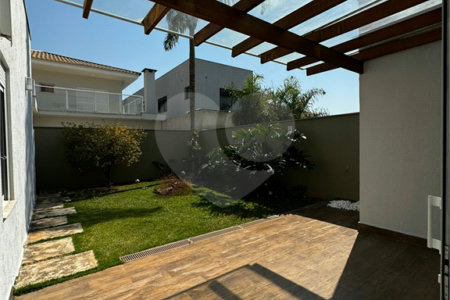 Casa à venda com 4 quartos, sendo 2 suítes,  no condomínio Montblanc, Sorocaba - SP