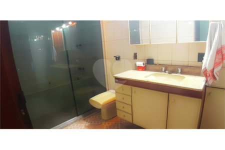 Sobrado à venda com 2 suítes em Vila Dalva, São Paulo, SP