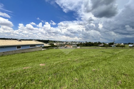 Terreno à venda no condomínio Residencial Saint Charbel, Araçoiaba da Serra - SP