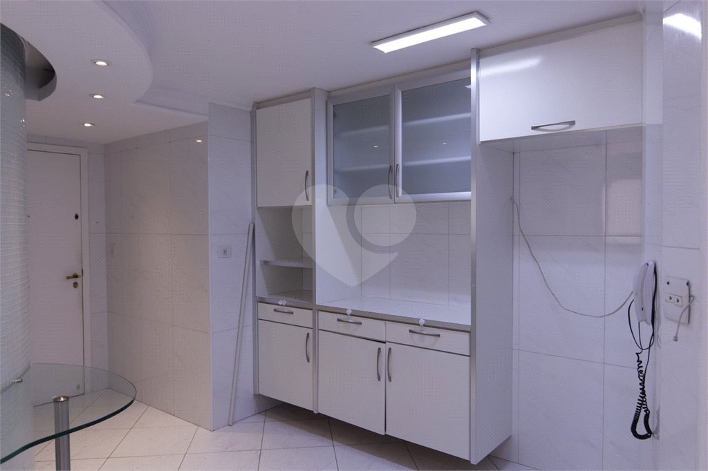 Apartamento à venda com 4 quartos, sendo 2 suítes, em Indianópolis, São Paulo, SP