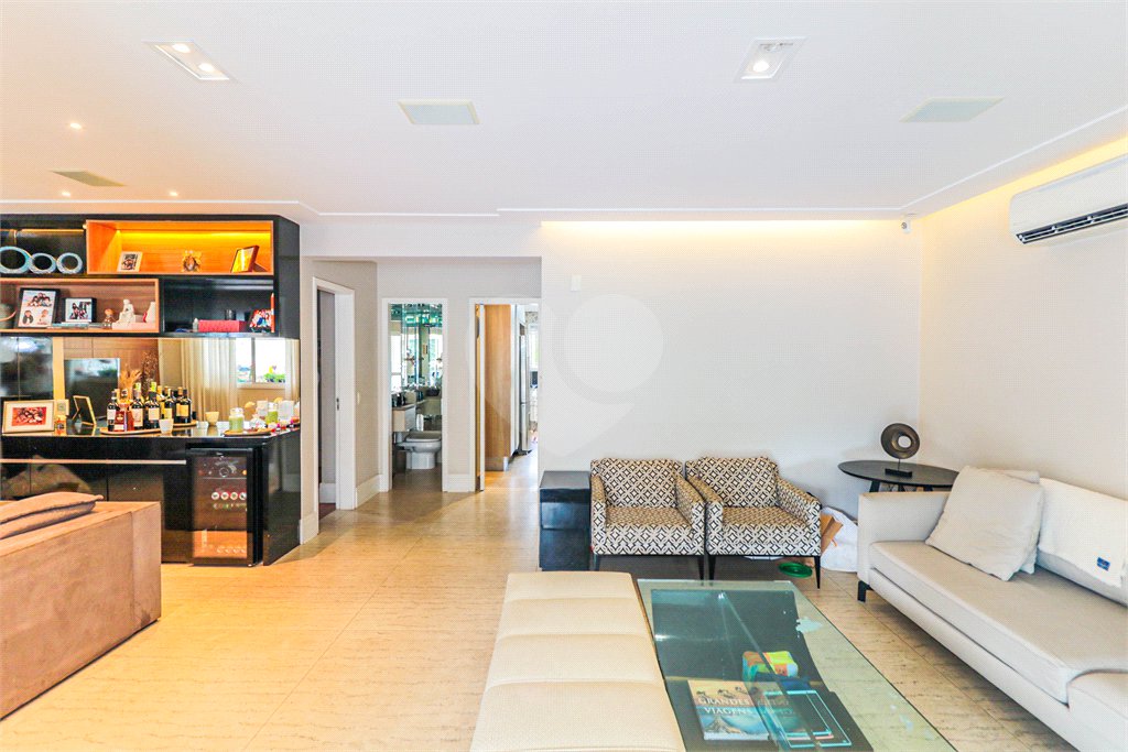 Apartamento à venda com 3 suítes em Brooklin, São Paulo, SP