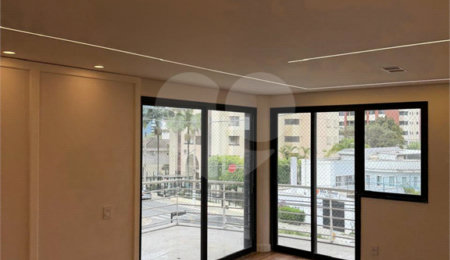 Apartamento à venda com 3 quartos, sendo 1 suíte,  em Jardim Vila Mariana, São Paulo, SP