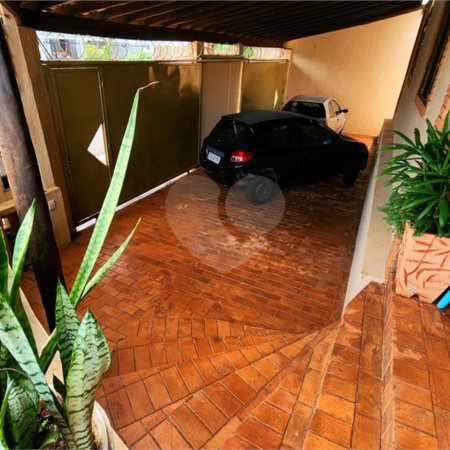 Casa à venda com 4 quartos, sendo 1 suíte, em Jardim Nova Época, Araraquara, SP