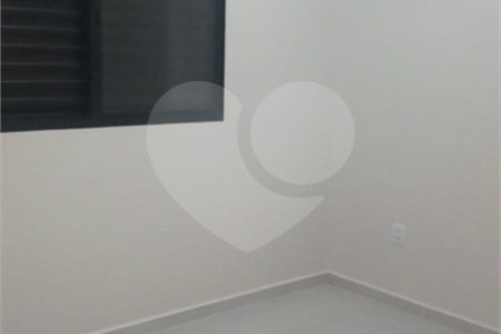 Casa Térrea à venda com 3 quartos, sendo 1 suíte,  no Centro, Bom Jesus dos Perdões, SP