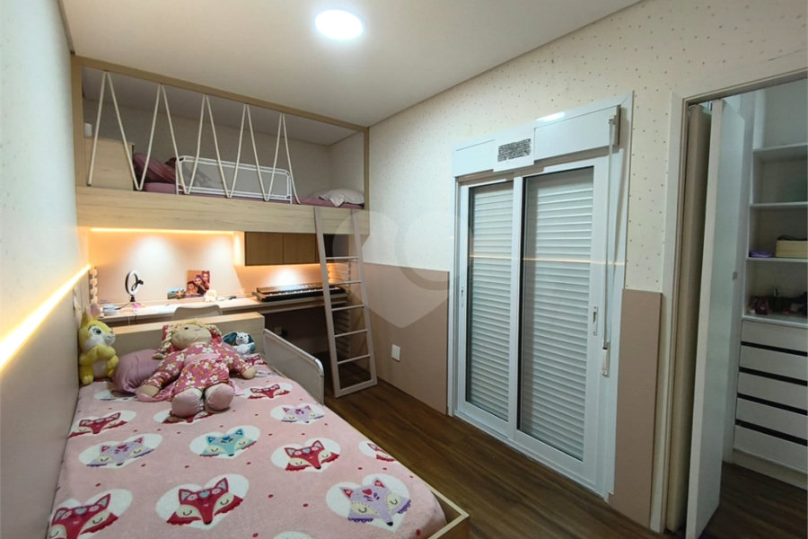 Casa à venda com 4 quartos, sendo 3 suítes, em Jardim Brasil (zona Norte), São Paulo, SP
