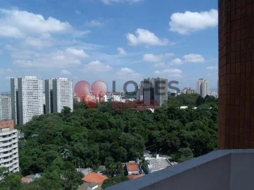 Apartamento à venda com 3 suítes em Vila Suzana, São Paulo, SP