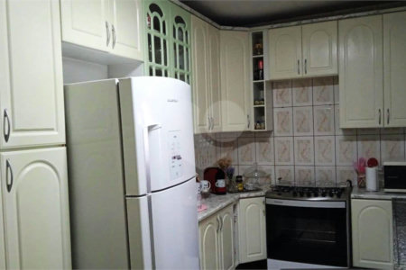 Casa versátil à venda: Casa com 2 Quartos, 3 Unidades Residenciais e Sala Comercial - Louveira