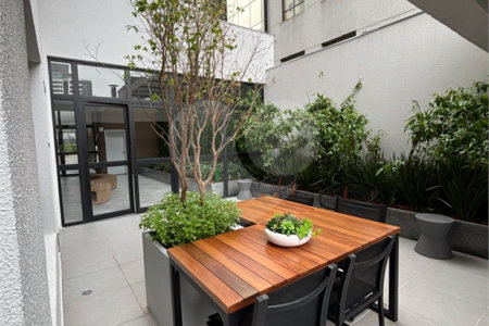 Apartamento à venda ou para alugar com 1 quarto em Pinheiros, São Paulo, SP