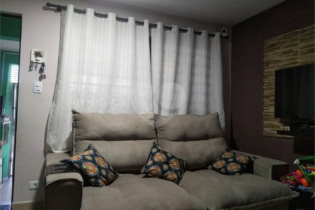 Sobrado à venda com 3 quartos em Água Fria, São Paulo, SP