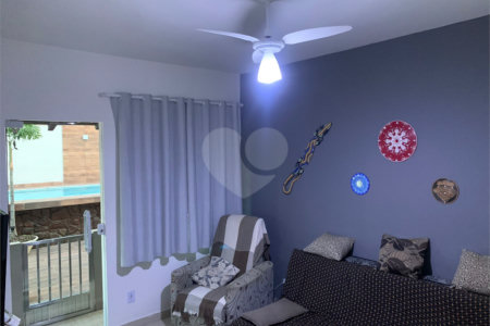 Casa à venda com 4 quartos, sendo 2 suítes,  em Santana, Itaguaí, RJ