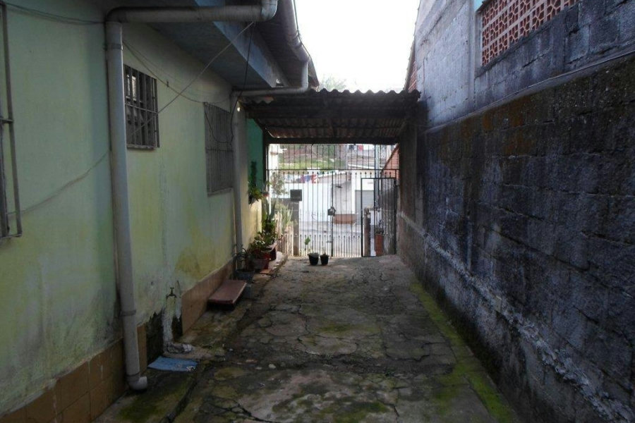 Terreno à venda em Guaianazes, São Paulo, SP