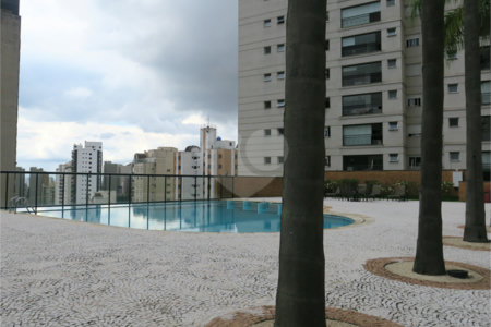 Apartamento à venda com 3 suítes em Vila Suzana, São Paulo, SP