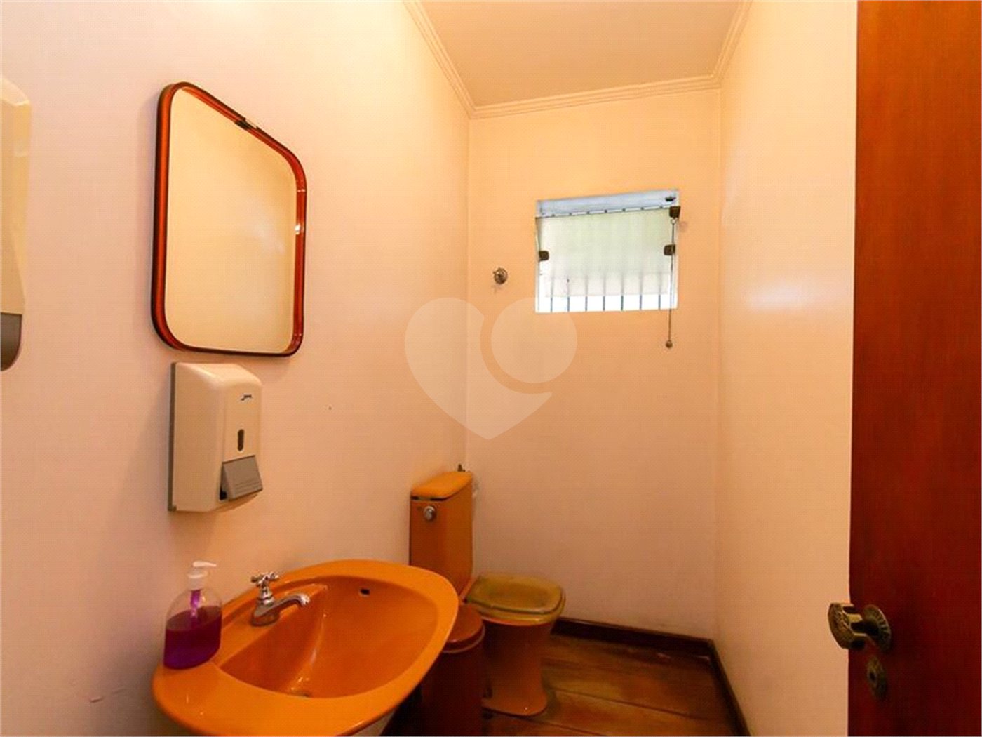 Casa à venda com 8 quartos, sendo 2 suítes, em Indianópolis, São Paulo, SP