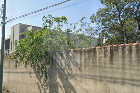 Terreno em Atibaia com 360 metros, bairro Jardim dos Pinheiros, pronto para construir