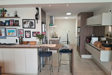 Apartamento à venda com 3 suítes em Paraíso do Morumbi, São Paulo, SP