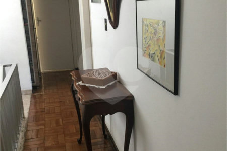 Sobrado à venda com 3 quartos, sendo 1 suíte, em Vila Nova Caledônia, São Paulo, SP