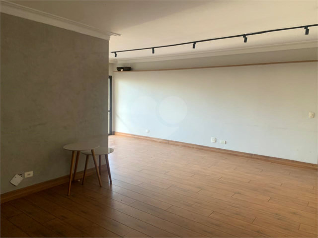 Apartamento à venda com 3 quartos, sendo 1 suíte,  em Santana, São Paulo, SP