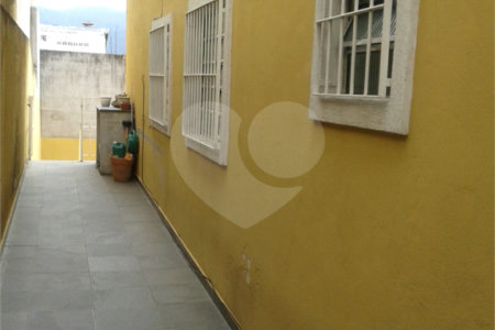 Sobrado à venda com 3 quartos em Vila Dona Augusta, São Paulo, SP