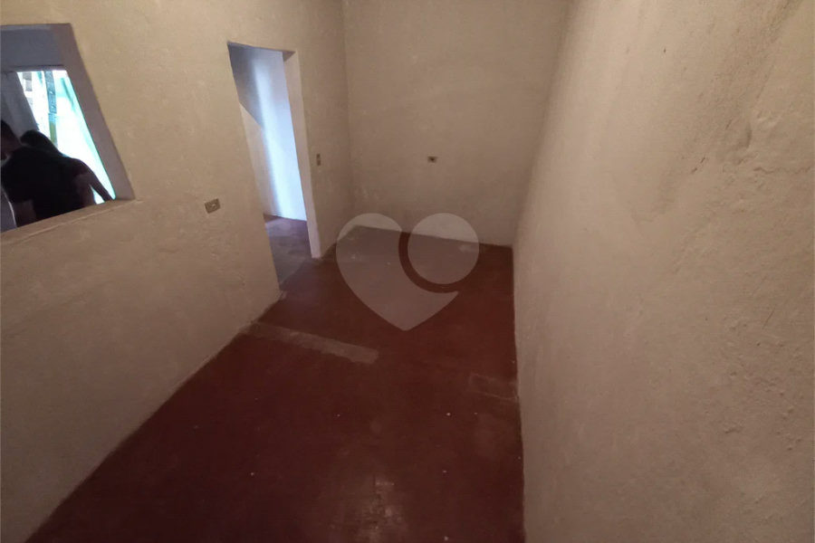 Casa à venda com 2 quartos em Campo Limpo, São Paulo, SP