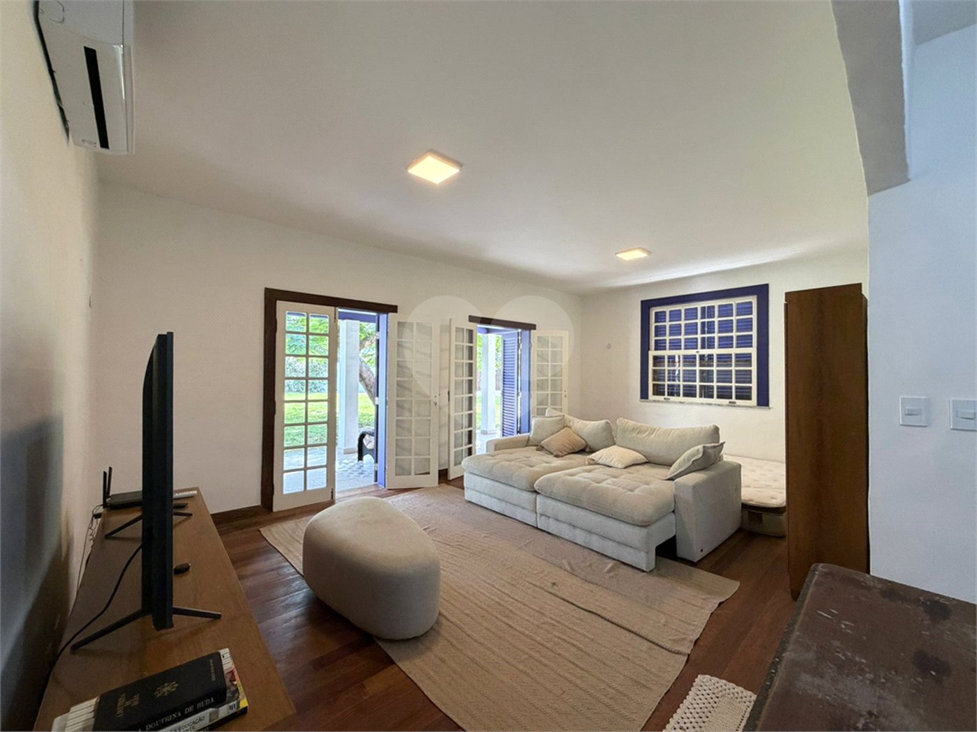 Casa à venda com 4 quartos, sendo 2 suítes, em Ogiva, Cabo Frio, RJ