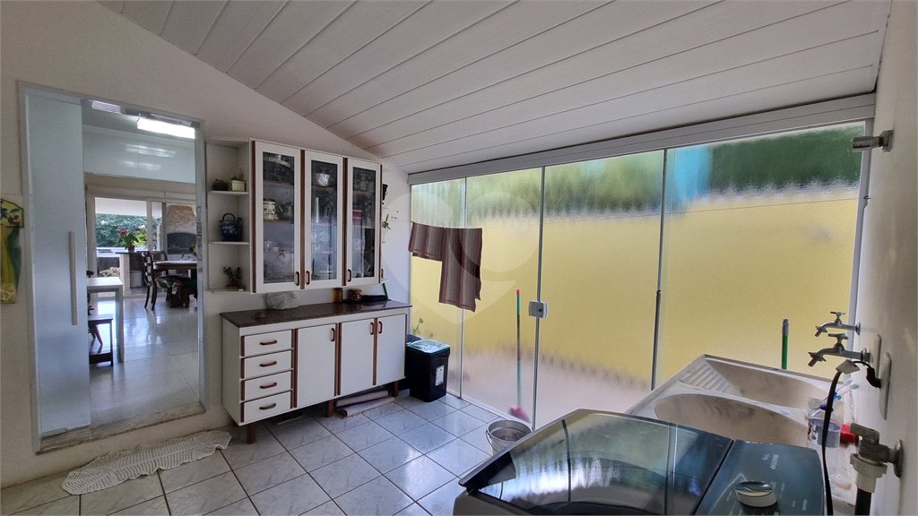 Casa à venda com 3 quartos, sendo 1 suíte,  no condomínio Vivendas do Lago, Sorocaba - SP