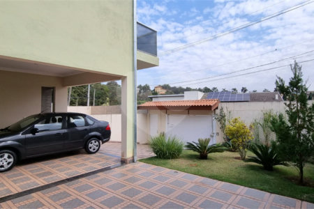 Casa à venda com 3 quartos, sendo 1 suíte, no condomínio Chácaras do Lago, Vinhedo - SP