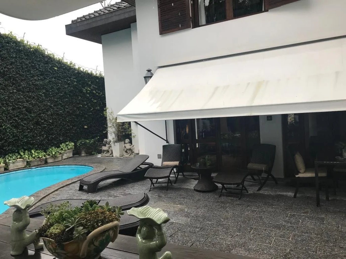 Casa à venda com 5 quartos, sendo 2 suítes, em Jardim Everest, São Paulo, SP