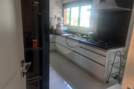 Apartamento à venda com 3 suítes em Vila Pompéia, São Paulo, SP