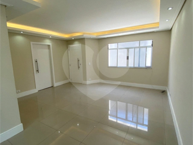 Casa à venda com 3 quartos, sendo 1 suíte,  no condomínio Ana Carolina, São Paulo - SP