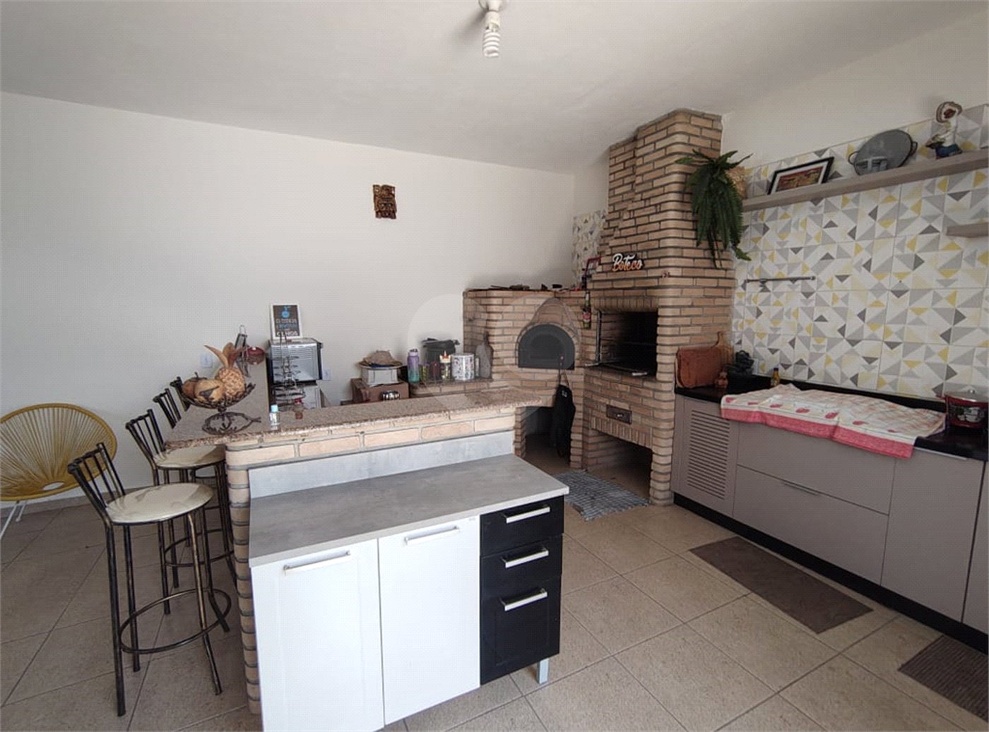 Casa à venda com 2 quartos, sendo 1 suíte, em Vila Santa Terezinha, Várzea Paulista, SP