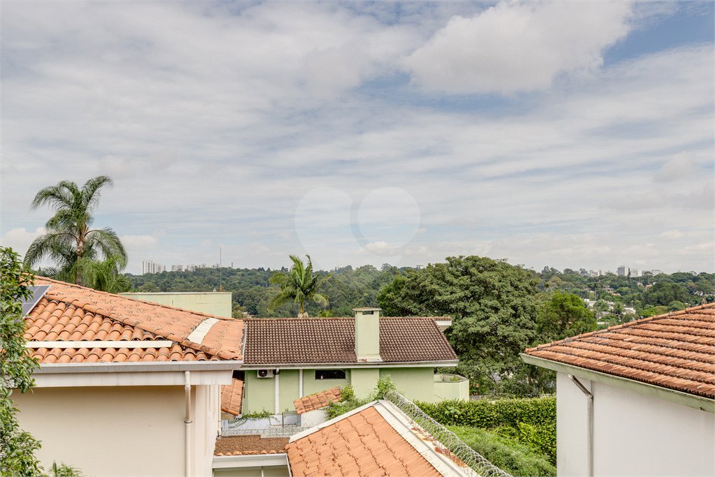 Sobrado à venda com 4 quartos, sendo 2 suítes, em Brooklin Velho, São Paulo, SP