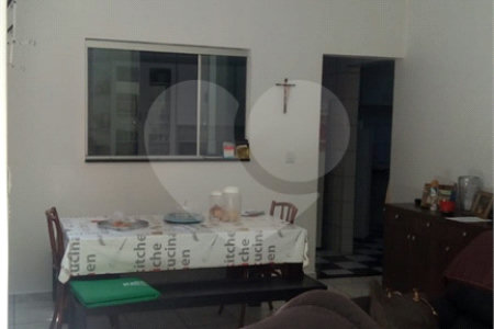 Casa Térrea à venda com 3 quartos, sendo 1 suíte, em Jardim Oriental, São Paulo, SP