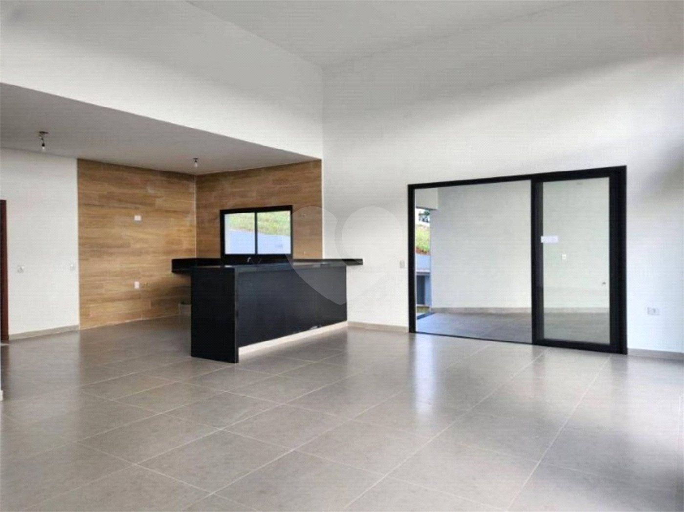 Casa à venda com 3 suítes no condomínio Residencial Jardim Primavera Louveira, Louveira - SP