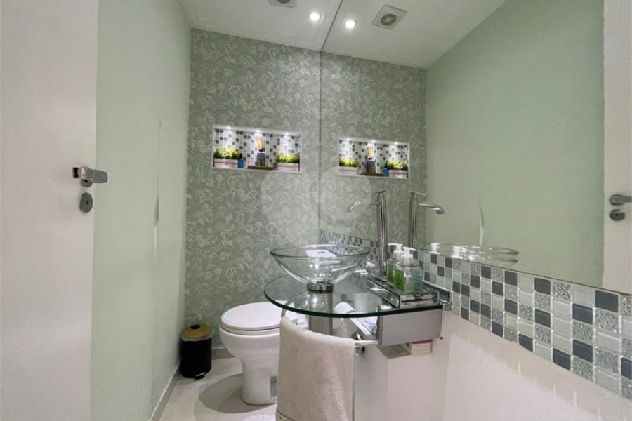 Apartamento à venda com 3 suítes em Santa Teresinha, São Paulo, SP