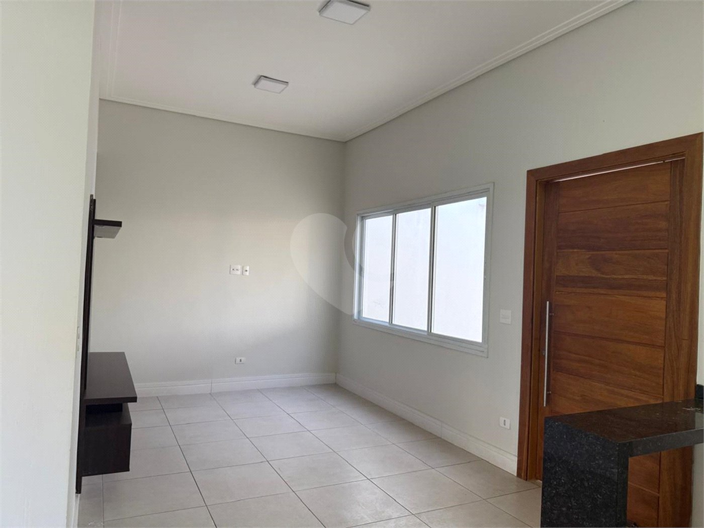 Casa à venda com 3 quartos, sendo 1 suíte, no condomínio Village Moutonnée Salto Sp, Salto - SP