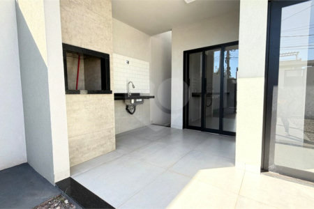 Casa à venda com 3 quartos, sendo 1 suíte, em Ipê, Três Lagoas, MS