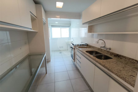 Apartamento à venda com 3 quartos, sendo 1 suíte, no Centro, São Roque, SP