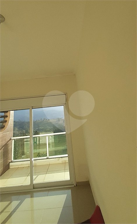 Casa em condomínio à venda ou para alugar com 5 quartos, sendo 3 suítes,  no Centro, Bom Jesus dos Perdões, SP