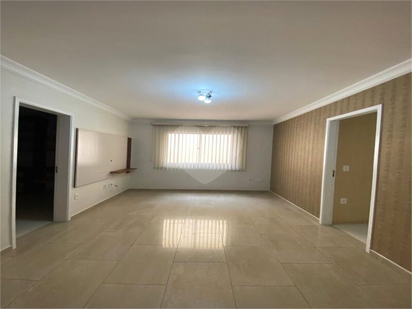 Casa à venda com 4 quartos, sendo 3 suítes, no condomínio Villas Nova Tatuapé I, São Paulo - SP