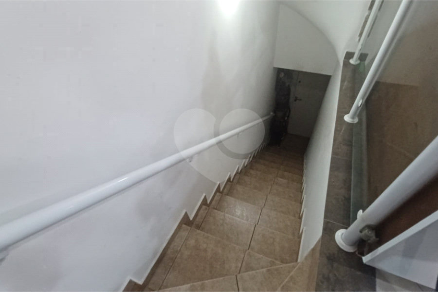 Casa à venda com 3 quartos, sendo 1 suíte, no condomínio Santanna, São Paulo - SP