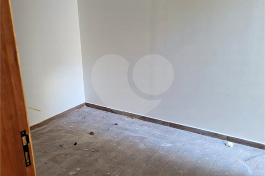 Casa à venda com 3 quartos, sendo 1 suíte, no condomínio Vale dos Gansos, Mairiporã - SP