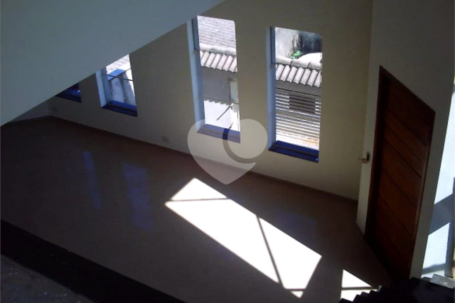 Sobrado à venda com 3 quartos, sendo 1 suíte, em Tremembé, São Paulo, SP
